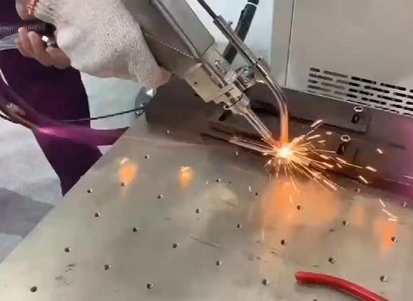 激光焊接机比传统的焊接技术有那些优势？